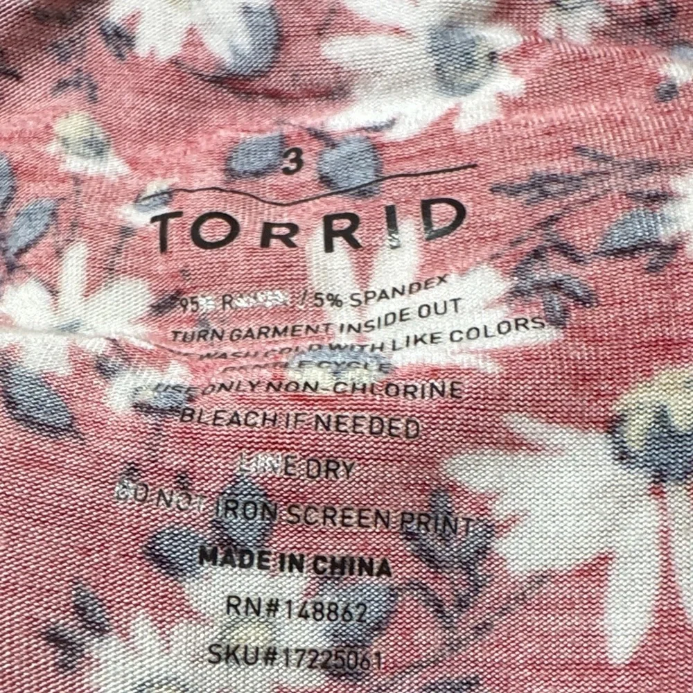 torrid Red Daisy Print Maxi Dress - Picture 2 of 3